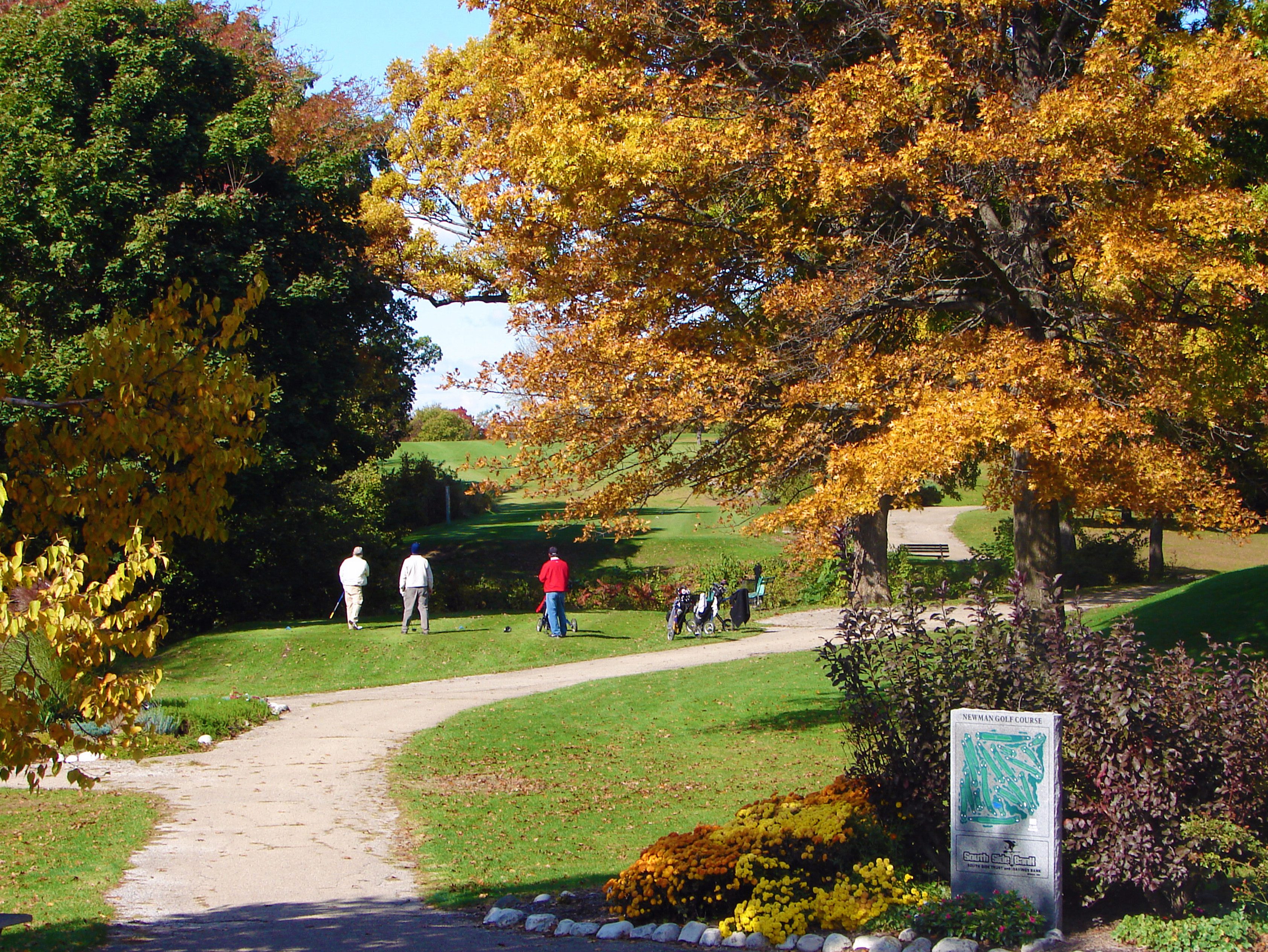 Tree-lined fairway at Newman Golf Course
